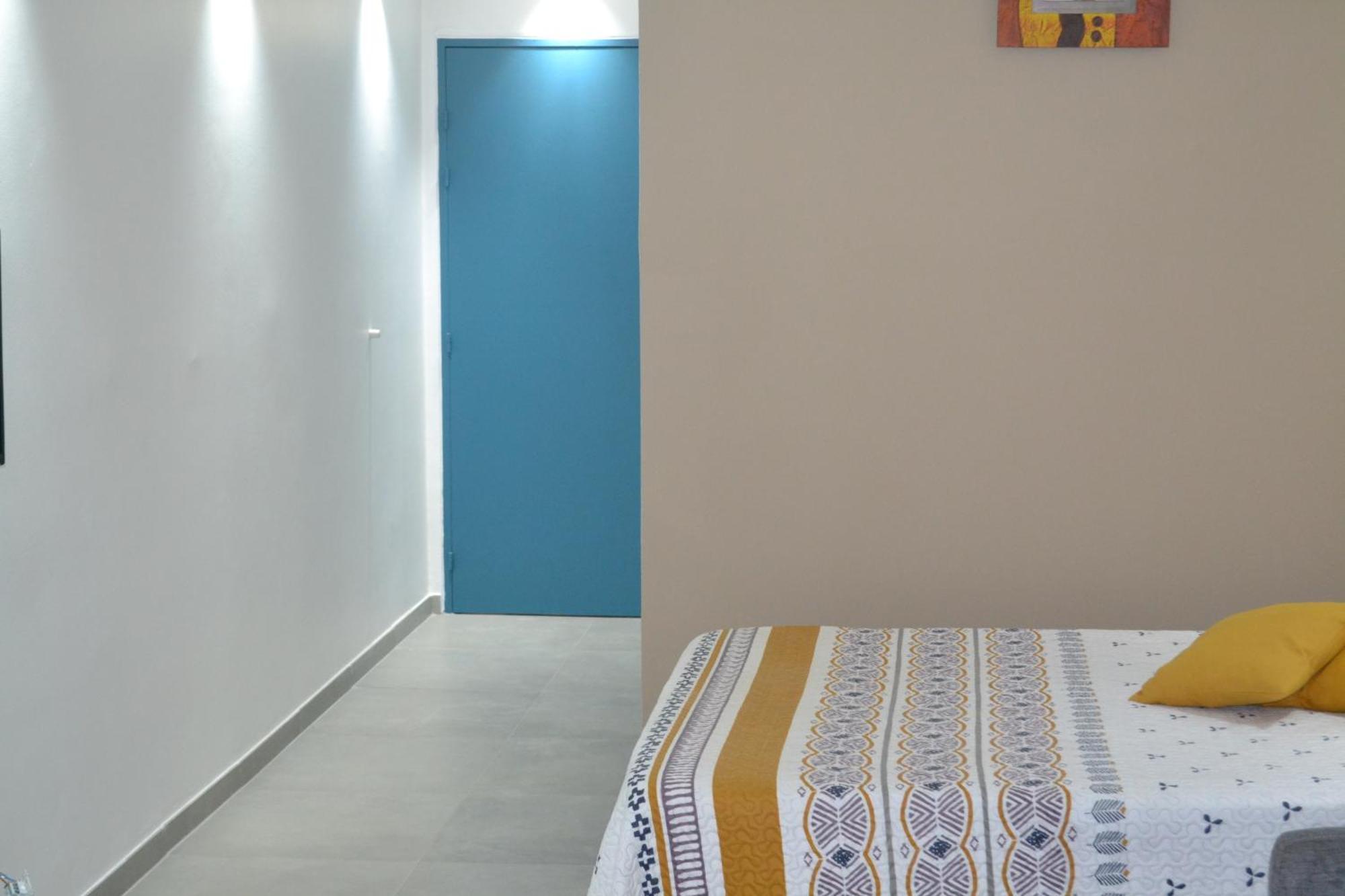 Le Marlon Apartment Ла Трините Екстериор снимка